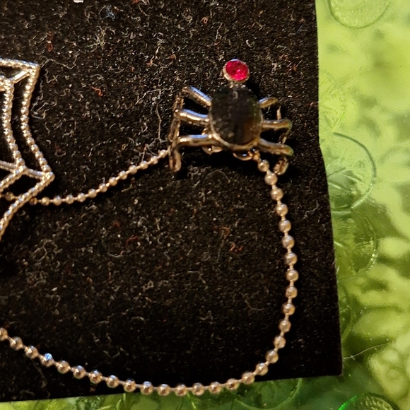 Avon Vintage  Silver-Toned "Spider Double Tac Pin"  2006, NWOT - Picture 6 of 10